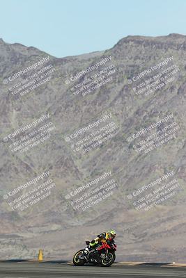 media/Nov-16-2025-Race Pace (Sun) [[8c5fa54630]]/Non Verified Riders (1st 20 Minutes)/2-Turn 10 (1010am)/